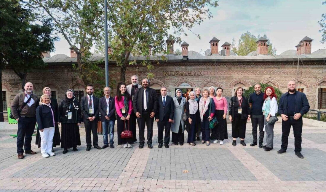 Cumhurbaşkanlığı çatısı altında Sağlık Bakanlığı'nın düzenlediği "Sağlıklı Türkiye Yüzyılında Bütüncül