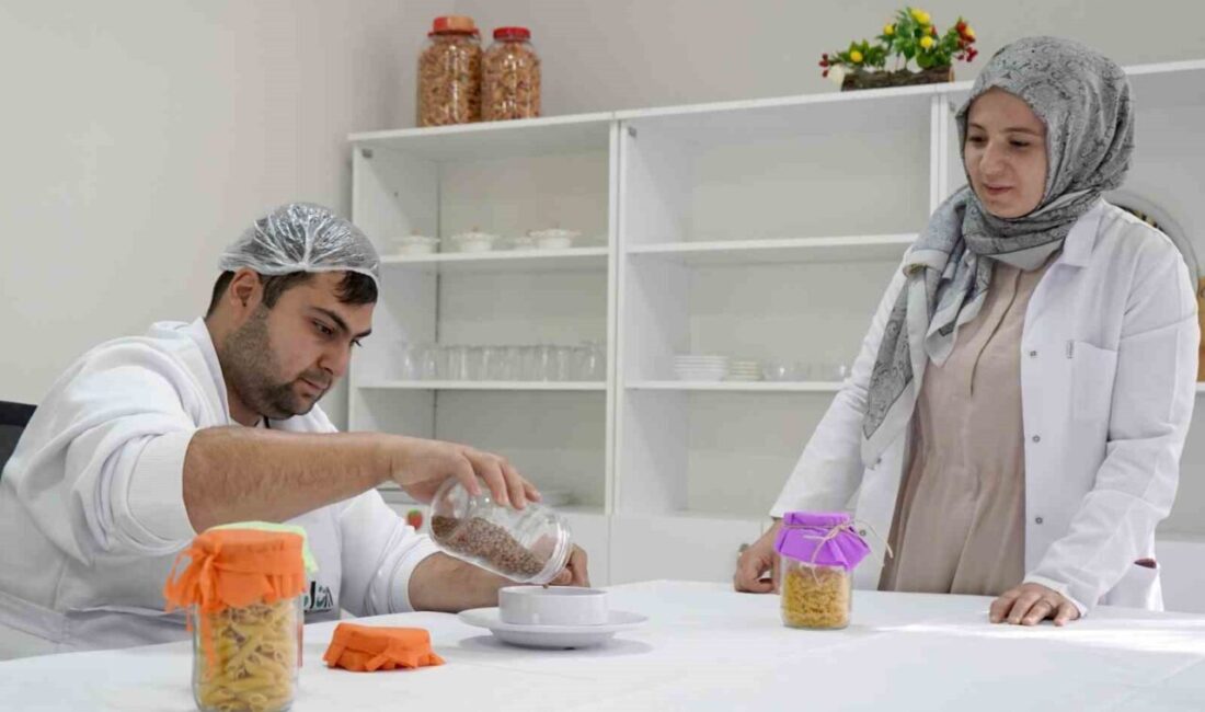 Erzurum Büyükşehir Belediyesi, Engelli Koordinasyon Merkezi'nde düzenlediği kurslarla özel gereksinimli