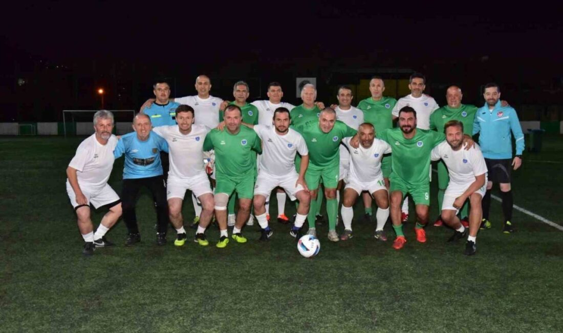 Bursa’da 9. Başkanlık Kupası Personel Futbol Turnuvası Coşkuyla Başladı Bursa Büyükşehir Belediyesi, personel motivasyonunu artırmak amacıyla '9. Başkanlık Kupası