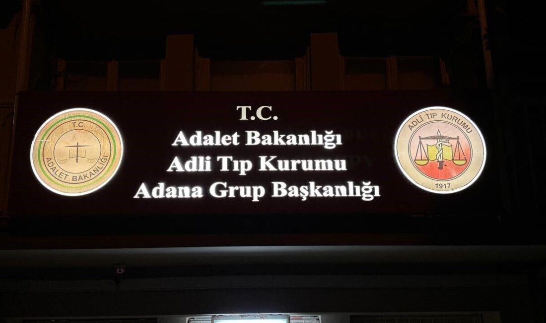 Adana'nın Çukurova ilçesinde, Seyfi E. ve Erdal Elik arasında çıkan