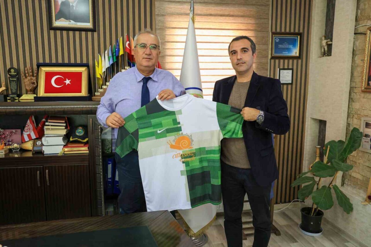 Çameli Meslek Yüksekokulu futbol takımı, Pamukkale Üniversitesi'nin düzenlediği turnuvaya, Çameli