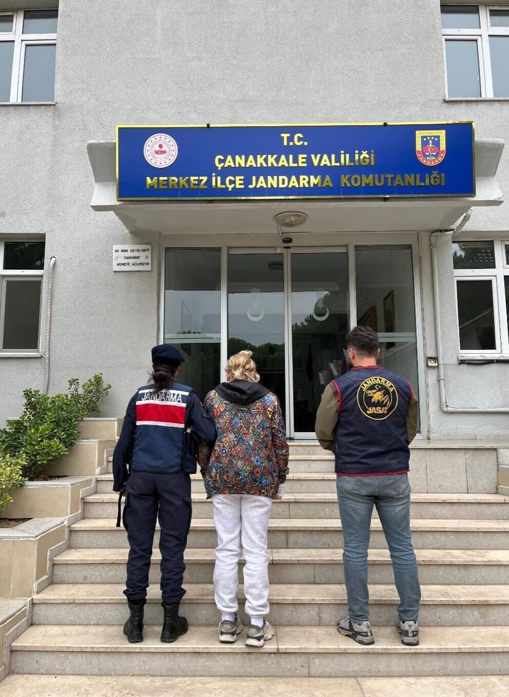 Çanakkale’de Jandarma Ekipleri, Gerçekleştirilen Denetimlerde 11 Aranan Şahısı Ele Geçirdi