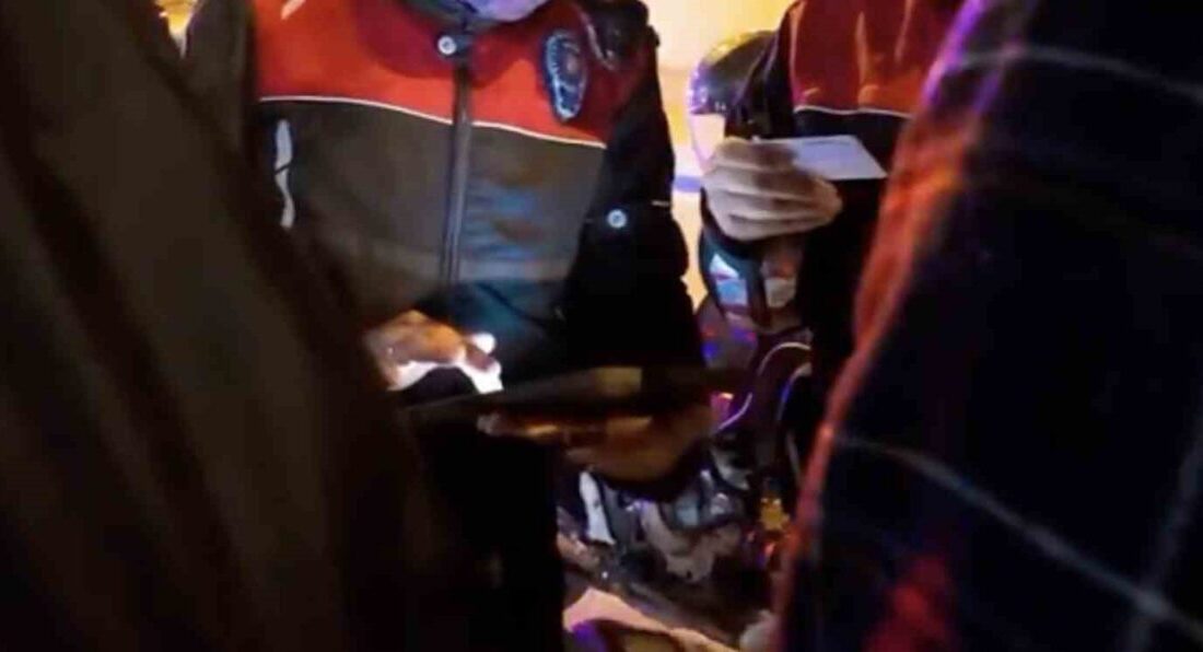 Çanakkale’de gerçekleştirilen denetimlerde 419 araç kontrol edilerek 30 şüpheli gözaltına alındı Çanakkale'de Asayiş Şube Müdürlüğü ekipleri, 6-13 Ekim tarihleri arasında 419