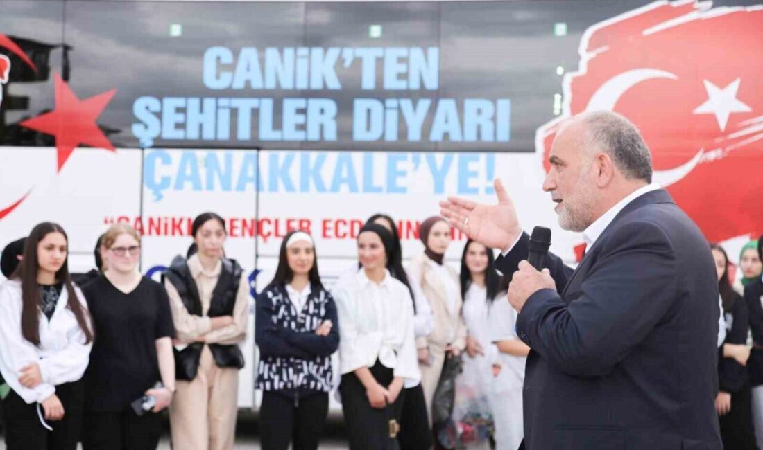 Samsun'un Canik Belediye Başkanı İbrahim Sandıkçı, ilçenin 12. sınıf öğrencilerini