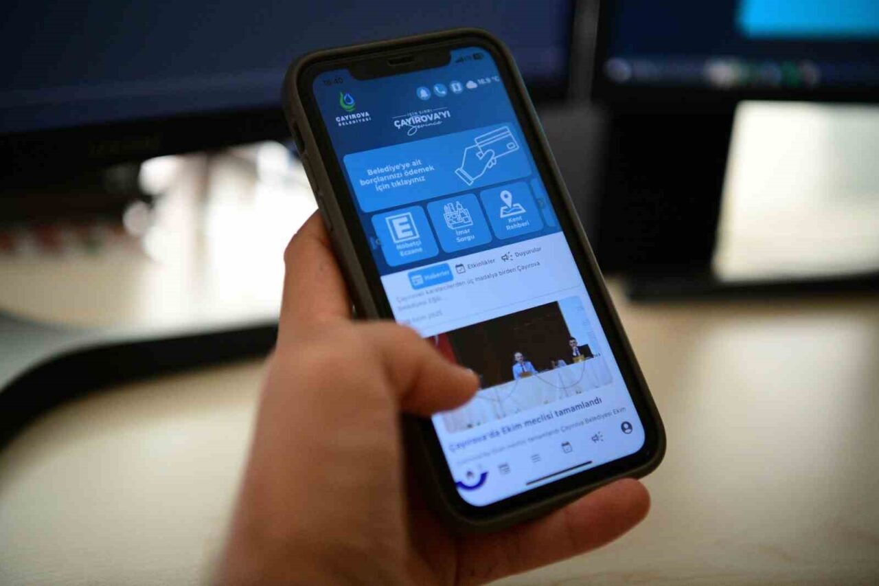 Çayırova Belediyesi, dijital hizmetlerini güçlendirerek mobil uygulamasını güncelledi. Artık vatandaşlar,