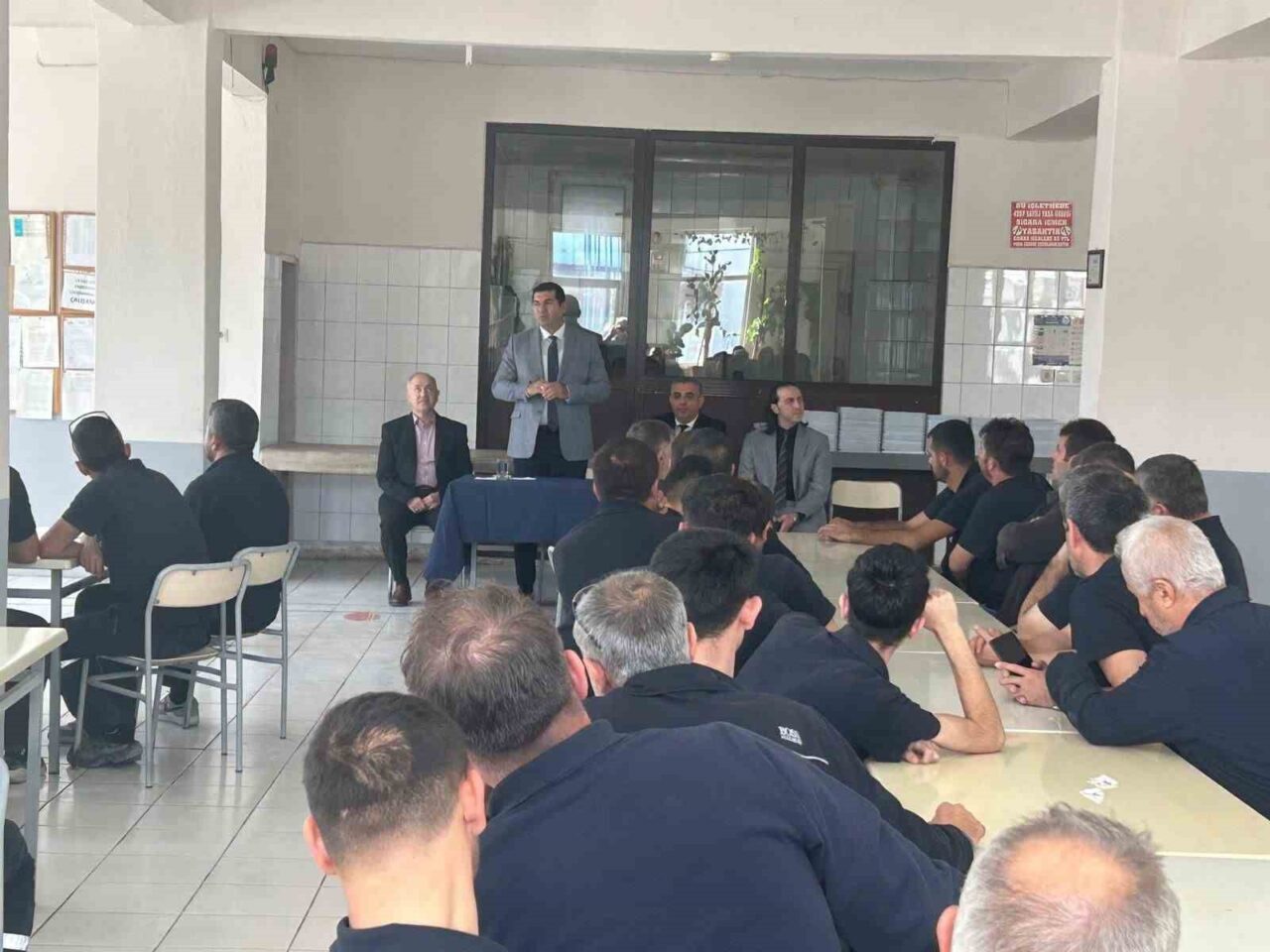 Sosyal Güvenlik Kurumu (SGK) İl Müdürü Süleyman Çelikbaş, Bolvadin'de yapılan