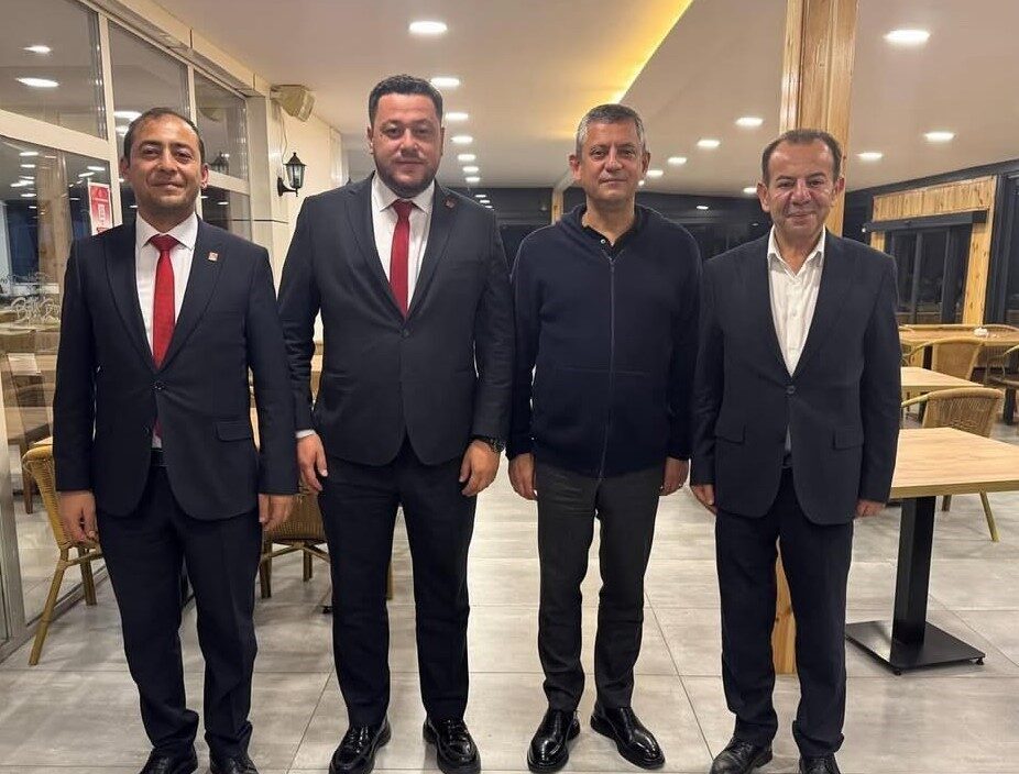 CHP Genel Başkanı Özgür Özel, Bolu'da il başkanlığına yeniden seçilen