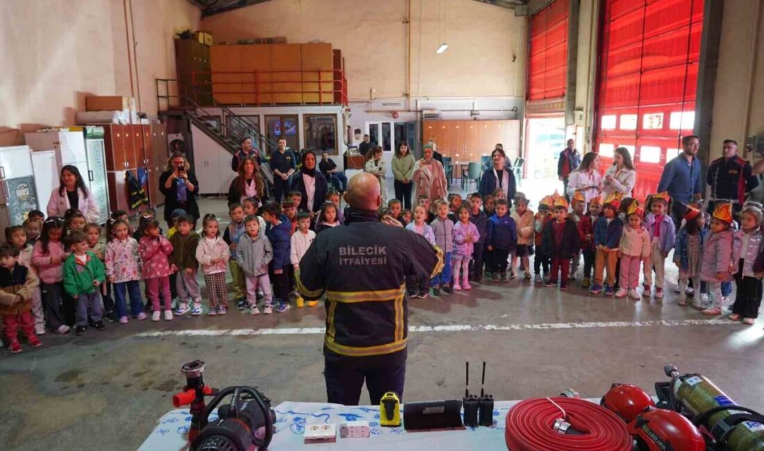 Bilecik'te İtfaiye Haftası etkinlikleri, 600 öğrenciyle gerçekleştirildi. İtfaiye Müdürü Fatih