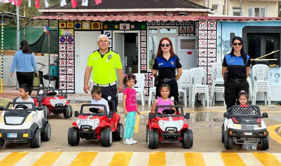 Silifke’de Çocuklara Trafik Kuralları Eğlenceli Oyunlarla Anlatıldı Mersin’in Silifke ilçesinde, İlçe Emniyet Müdürlüğü Trafik Eğitim Parkı'nda anaokulundaki