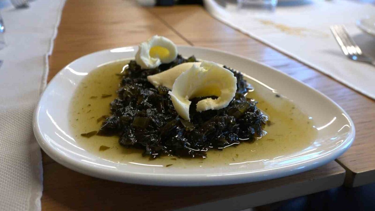 Rize'de kara lahana kullanılarak yapılan yeni bir lezzet, reçeli, ziyaretçilerden
