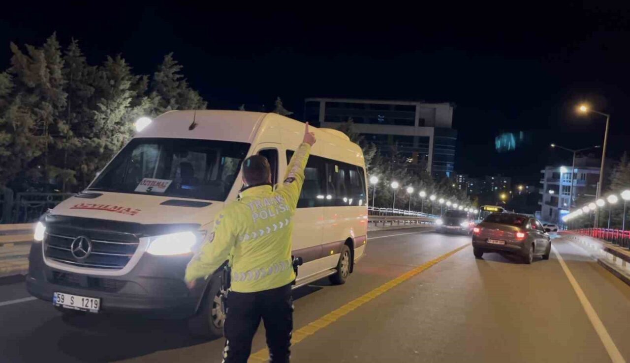 Tekirdağ Çorlu’da alkollü sürücü G.K.’nin kullandığı otomobil, F.S. yönetimindeki hafif