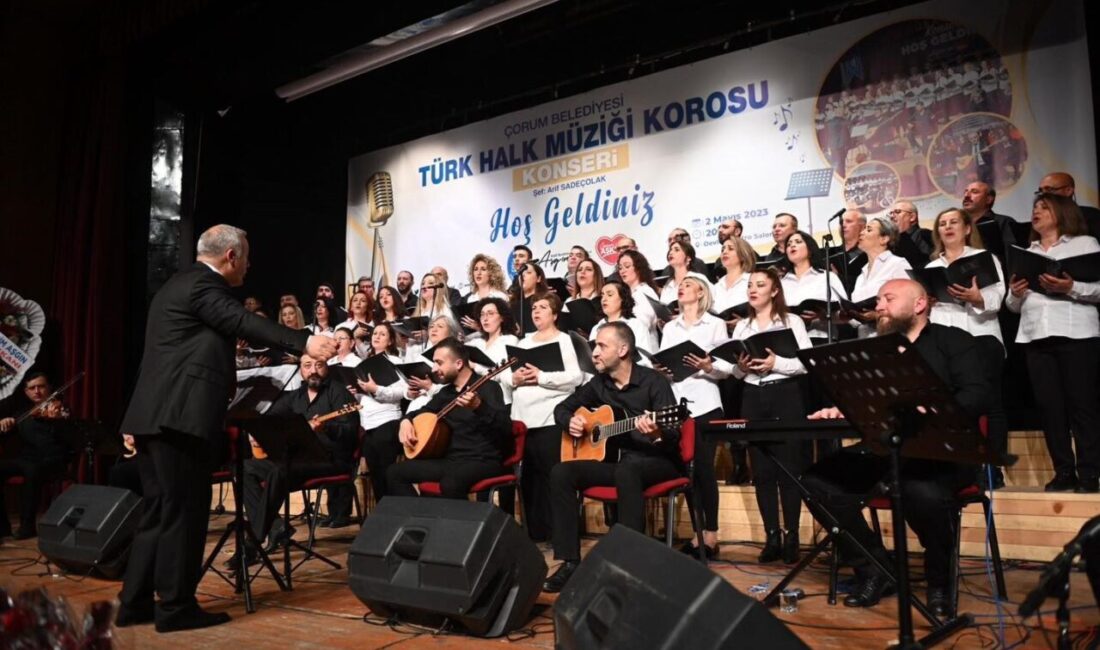 Çorum Belediyesi Türk Halk Müziği Korosu, şef Arif Sadeçolak yönetiminde