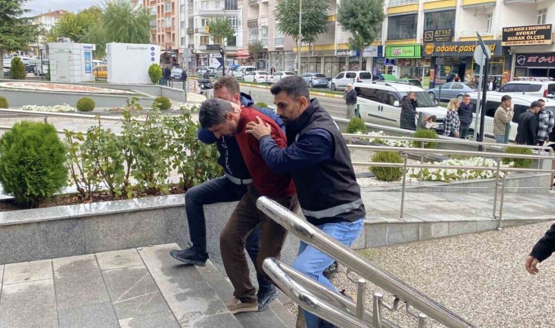 Çorum'da M.Y., tartıştığı babası Yaşar Y.'yi tüfekle vurup öldürdü. Olayın