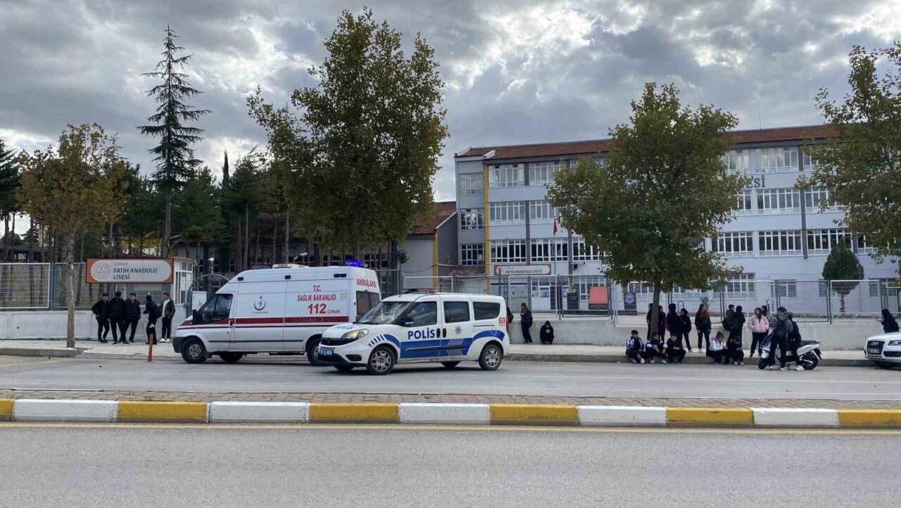 Çorum'un Kale Mahallesi'nde M.K. ile A.C.D. arasında çıkan tartışma kavgaya