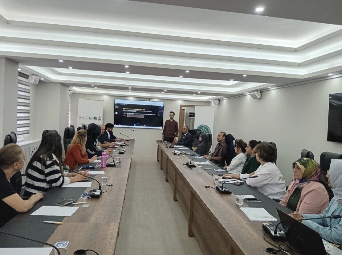 Çorum Valiliği, "E-İhracat ile Kooperatifler Güçleniyor Projesi" çerçevesinde kadın girişimci