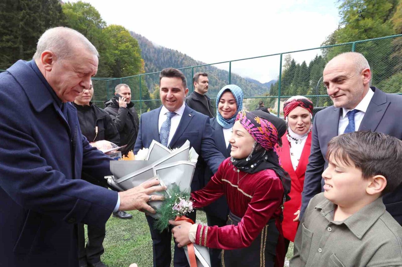 Cumhurbaşkanı Recep Tayyip Erdoğan, Rize programı kapsamında Ayder Yaylası'nı ziyaret