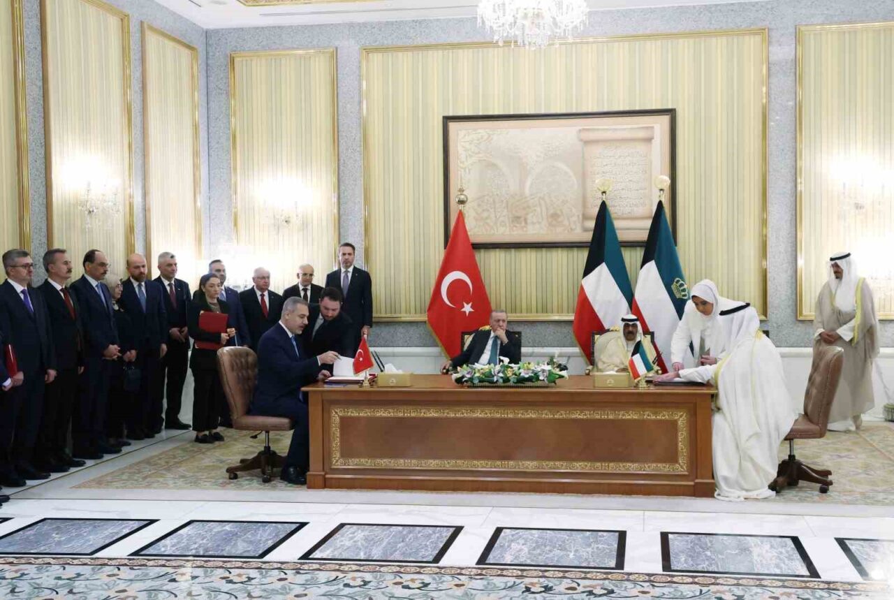 Cumhurbaşkanı Recep Tayyip Erdoğan, Kuveyt'te Şeyh Meşal el-Ahmed el-Cabir es-Sabah