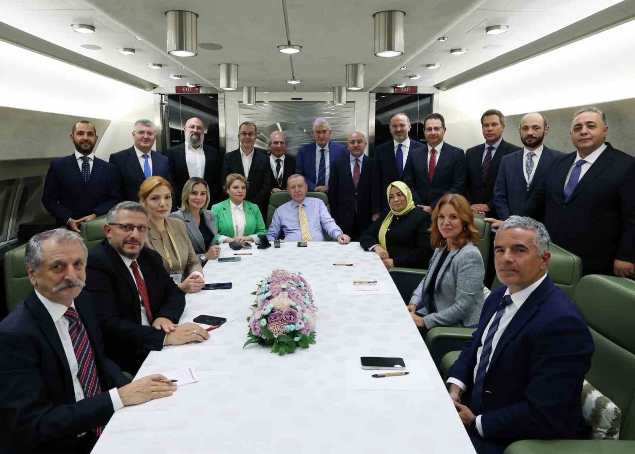 Cumhurbaşkanı Recep Tayyip Erdoğan, Azerbaycan dönüşünde yaptığı açıklamalarda Filistin için