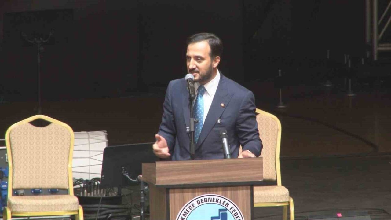 Cumhurbaşkanı Yardımcısı Cevdet Yılmaz, Küçükçekmece Dernekler Federasyonu'nun düzenlediği "Kan Kardeş