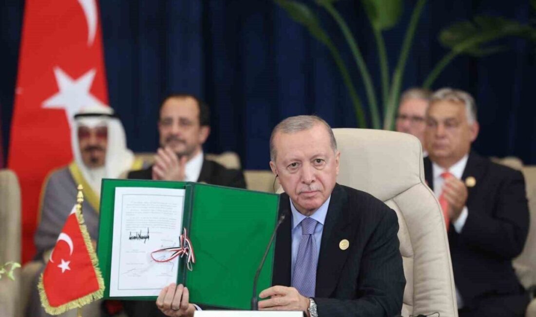 Cevdet Yılmaz: Gazze Ateşkesi Sonrası Şarm El-Şeyh Zirvesi’nde Kalıcı Barış İçin Önemli Adım Atıldı Cumhurbaşkanı Yardımcısı Cevdet Yılmaz, Cumhurbaşkanı Recep Tayyip Erdoğan’ın Şarm El-Şeyh