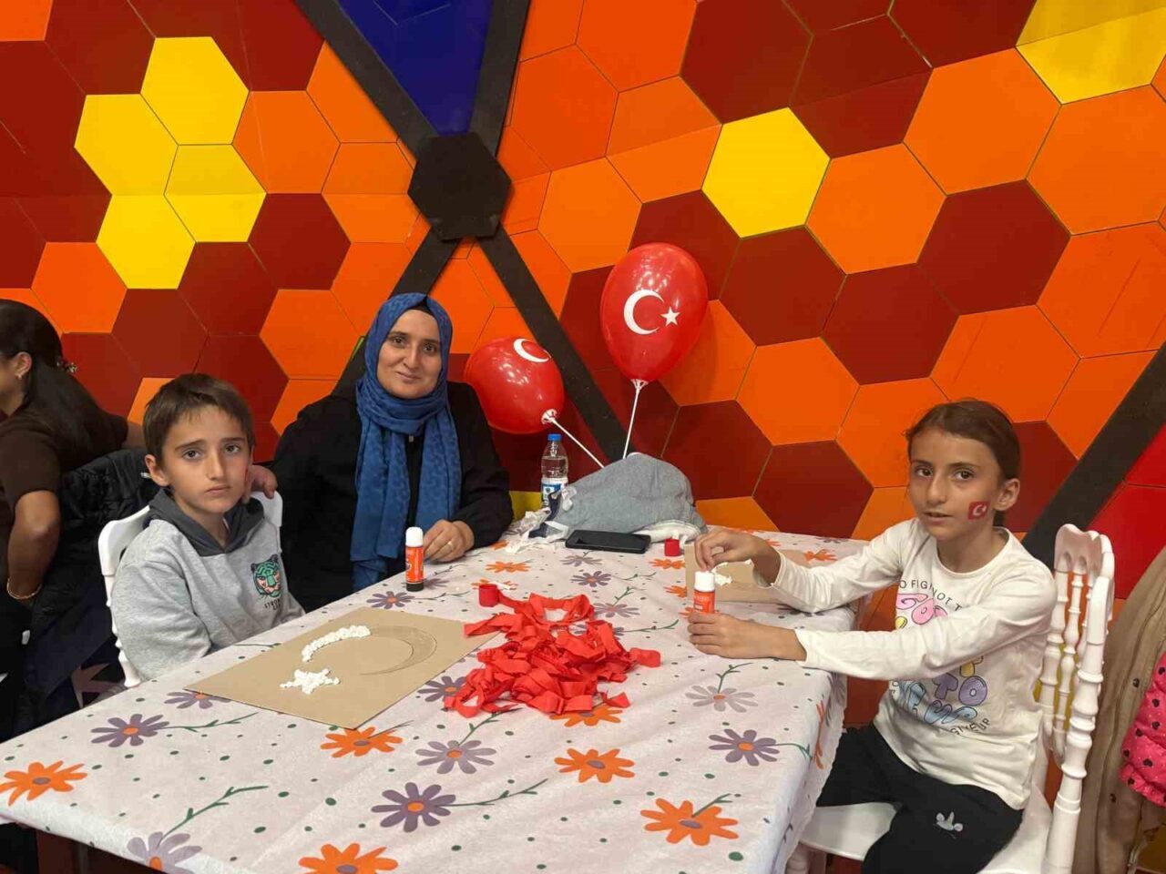 Karabük Belediyesi, Cumhuriyet Bayramı'nın 102. yılına özel "Cumhuriyet Bayramı Aile