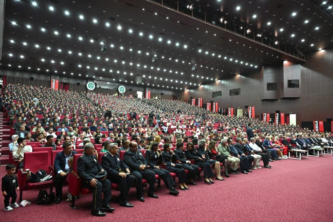 Adana'da Cumhuriyet'in 102. yıldönümü kutlamaları, Polis Akademisi Bando Armoni Orkestrası'nın