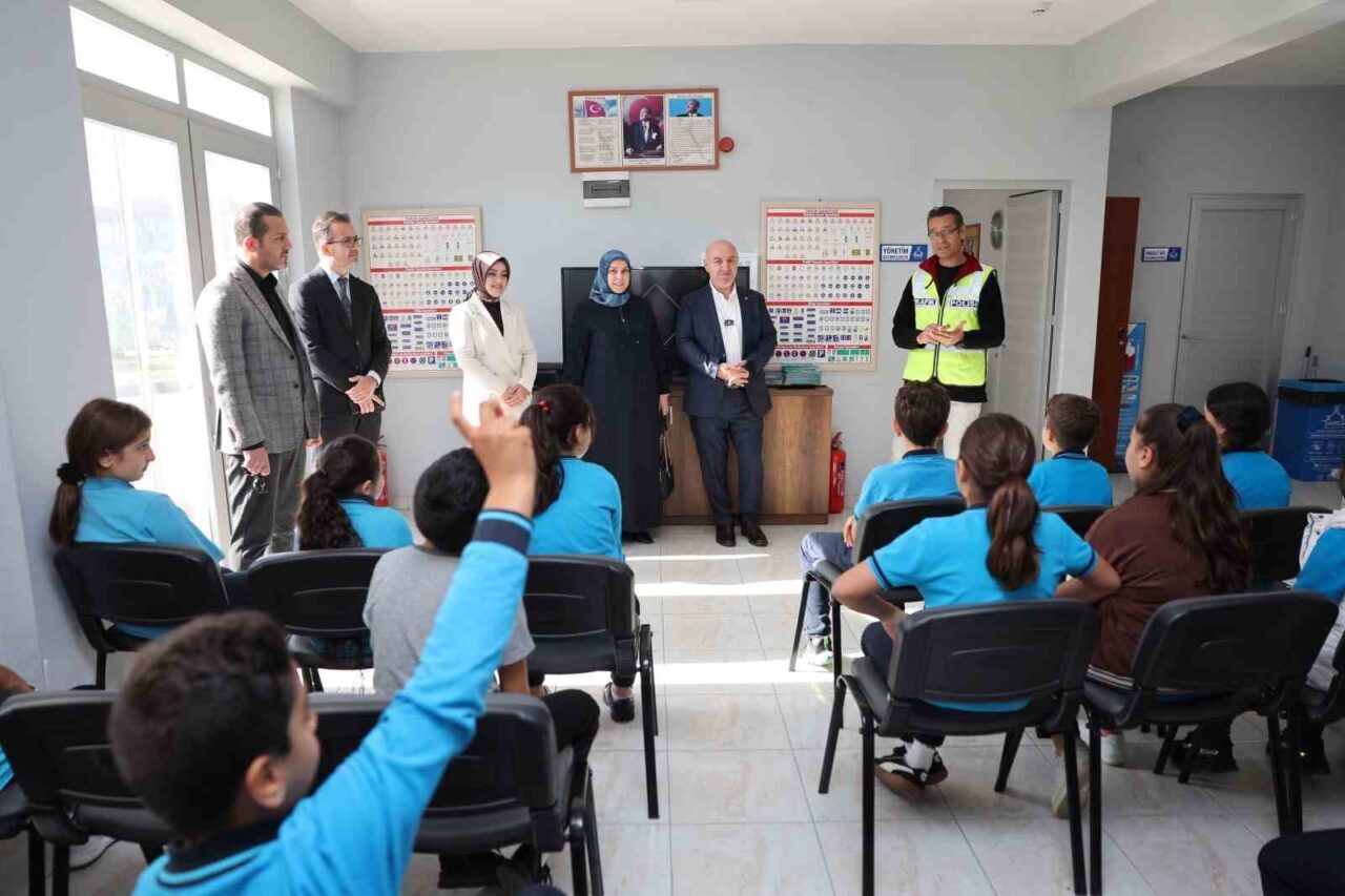 Darıca Belediyesi’nin Trafik Eğitim Parkı, 25 bin öğrenciyi trafik kuralları