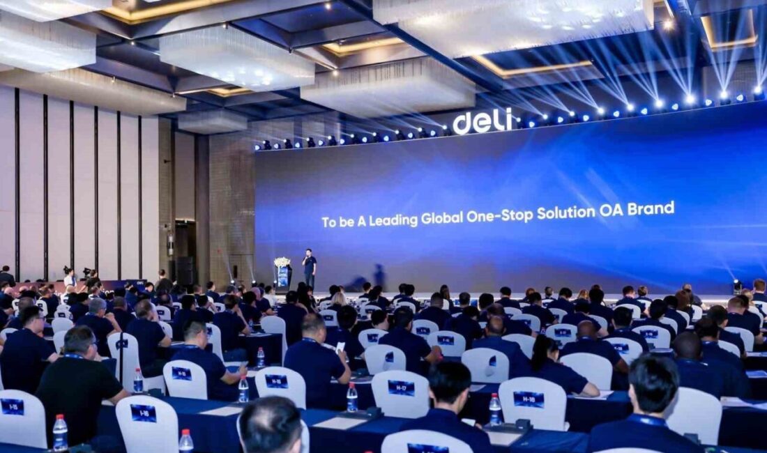 Deli Group, Ningbo’da 2025 Ofis Otomasyon Konferansı’nı “İlham Veren İnovasyon” Temasıyla Düzenledi Deli Group, 12 Ekim’de Ningbo’da düzenlediği 2025 Dünya Çapında Ofis
