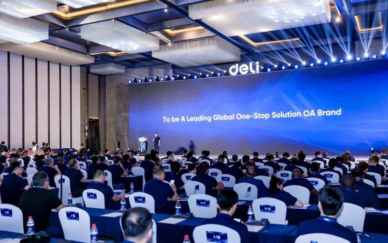 Deli Group, 12 Ekim’de Ningbo’da düzenlediği 2025 Dünya Çapında Ofis