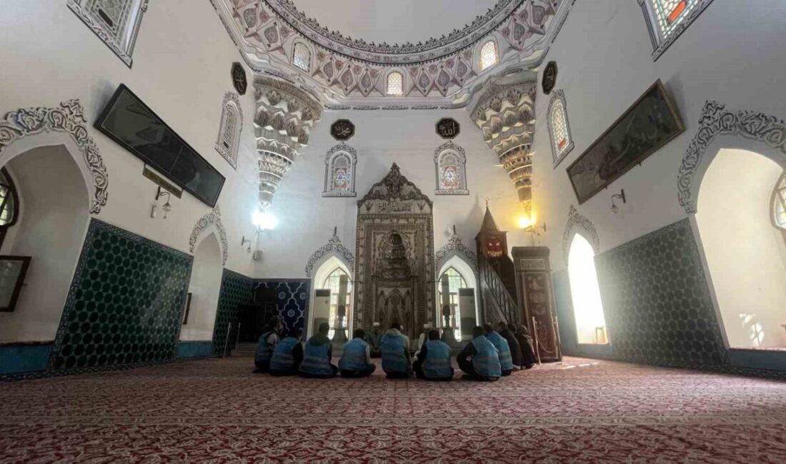 Bursa'da, Denetimli Serbestlik Müdürlüğü ve İl Müftülüğü iş birliğiyle düzenlenen