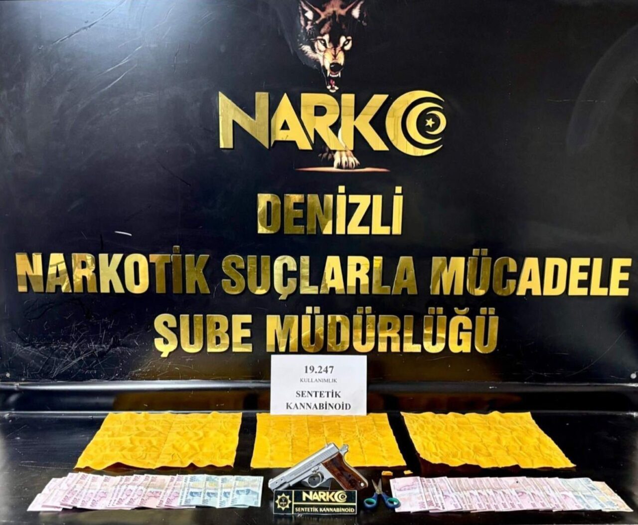 Denizli'de yapılan uyuşturucu operasyonunda, 19 bin 247 kullanımlık sentetik kannabinoid