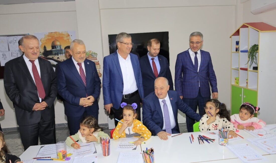 Denizli’de Yeni Kur’an Kursu ve Gençlik Merkezi Açılışı Yoğun İlgiyle Gerçekleşti Denizli’nin Merkezefendi ilçesinde hayırsever desteğiyle inşa edilen Muhammet Sururi Başer