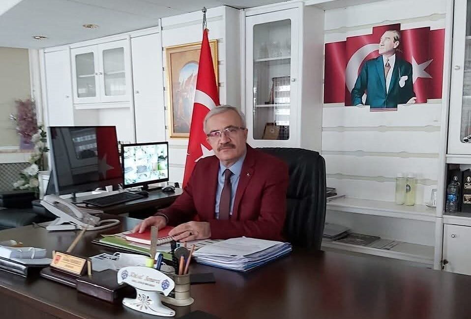 Denizli Şoförler Odası Başkanı’ndan Korsan Taşımacılığa Karşı Uyarılar: Yasal Olmayan Uygulamalara Dikkat! Denizli Şoförler Odası Başkanı Köksal Semerci, yasadışı taşımacılıkla ilgili uyarılarda