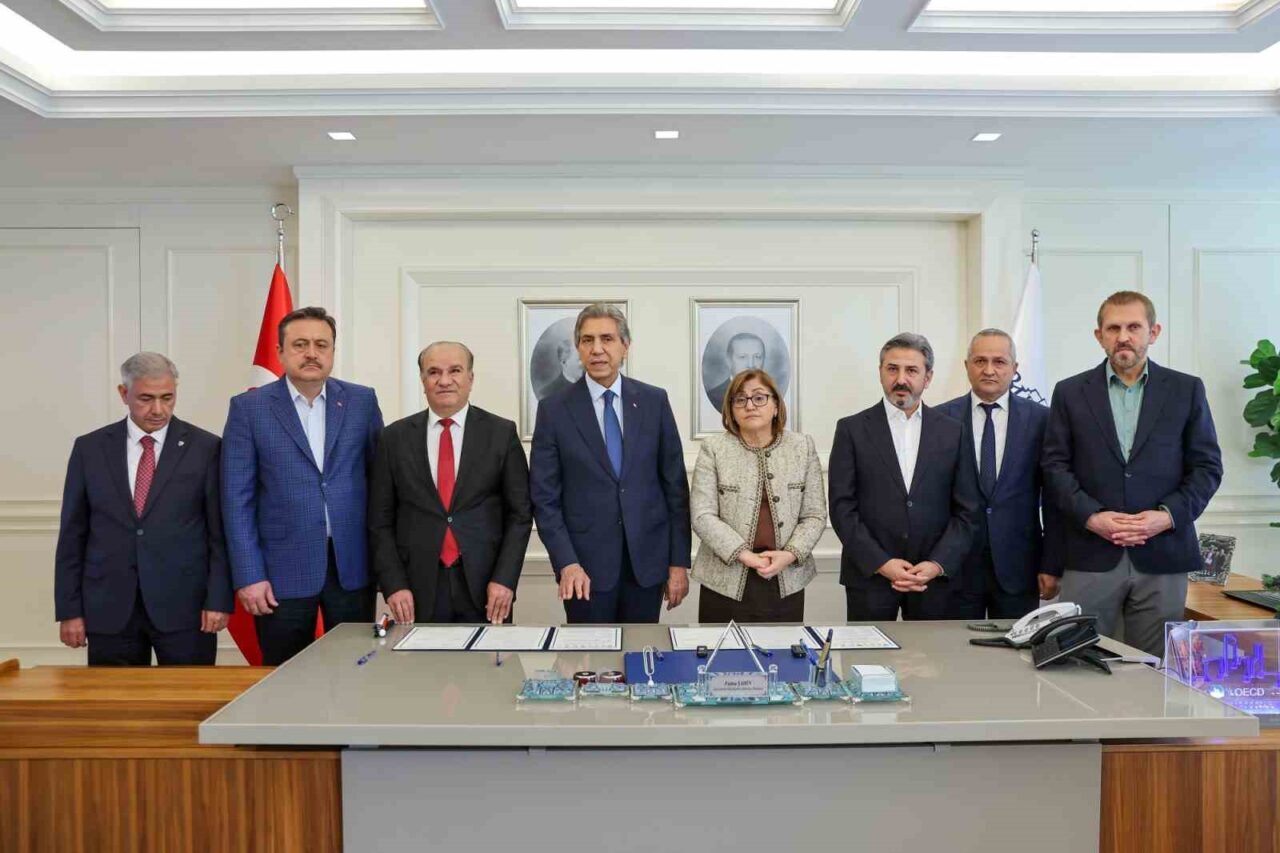 Gaziantep Büyükşehir Belediyesi, depremden etkilenen 680 ampute bireye ücretsiz ortez-protez