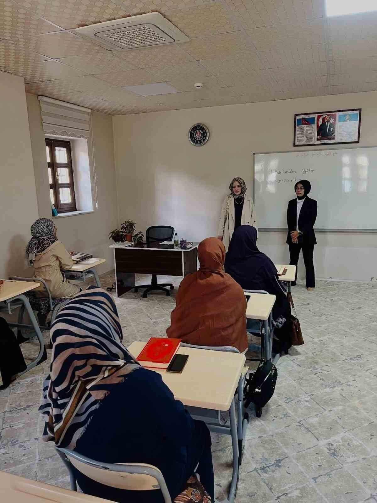 Ağrı'nın Patnos ilçesinde Kaymakam Burak Dertlioğlu’nun eşi Merve Kazez Dertlioğlu,