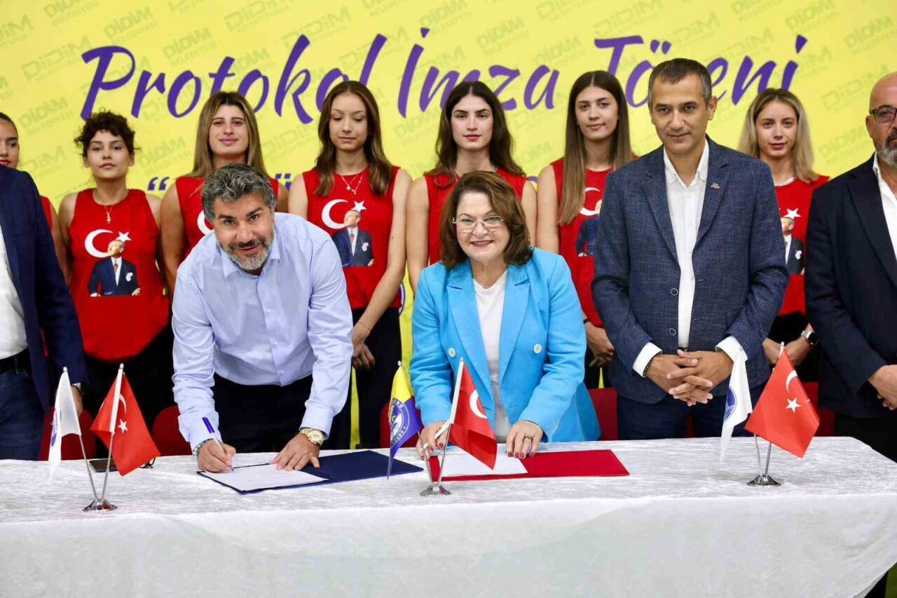 Didimspor Kadın Voleybol Takımı ile Didim Belediyesi arasında iş birliği