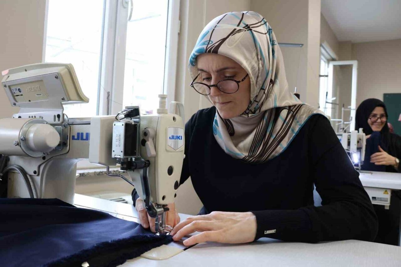 Ümraniye Belediyesi, Van'daki kırsal çocuklar için sıcak minderler dikilmesini amaçlayan