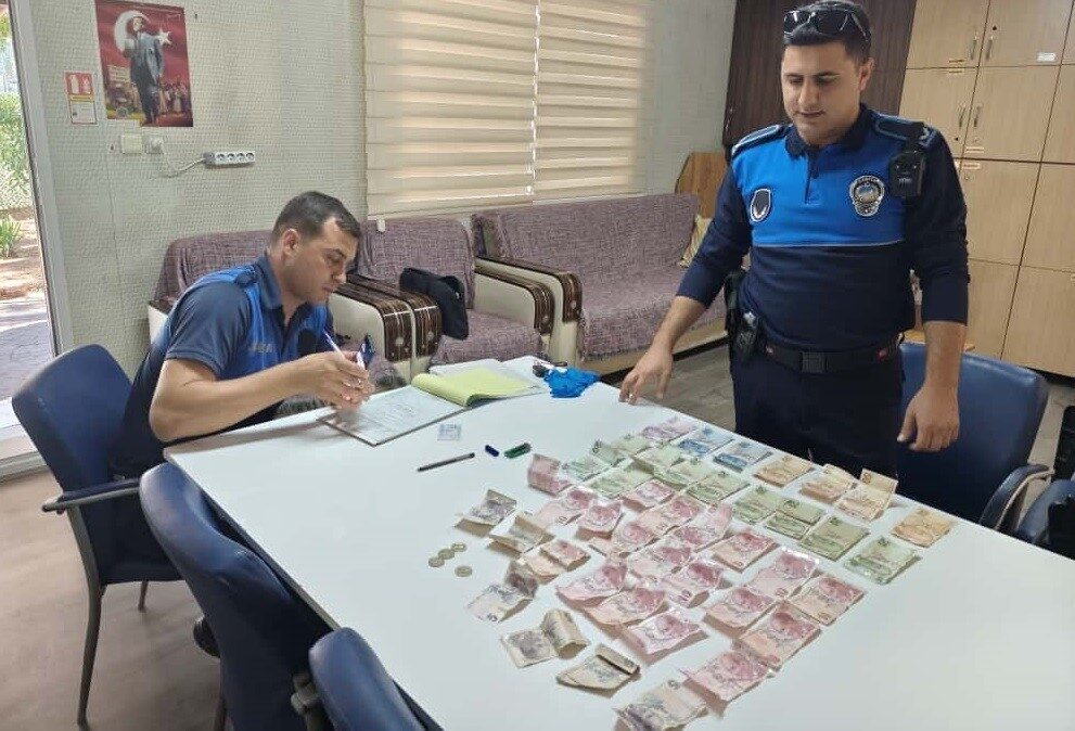 Mersin'de G.K. adlı 32 yaşındaki kadın, esnaf ve kahvehanelerden dilencilik