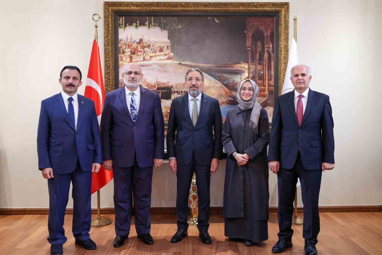Diyanet İşleri Başkan Yardımcılığına atanan Prof. Dr. Ahmet İshak Demir