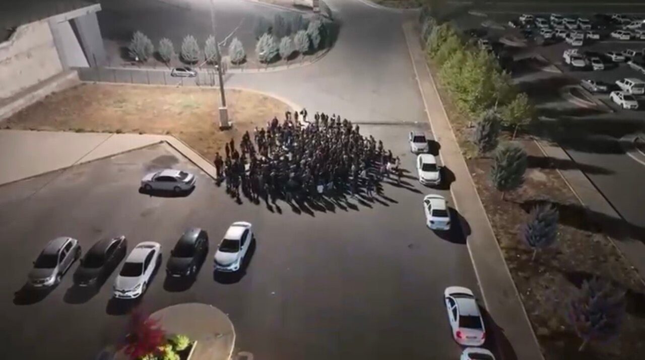 Diyarbakır'da gerçekleştirilen büyük bir operasyonda, 12 ilde silah ve mühimmat