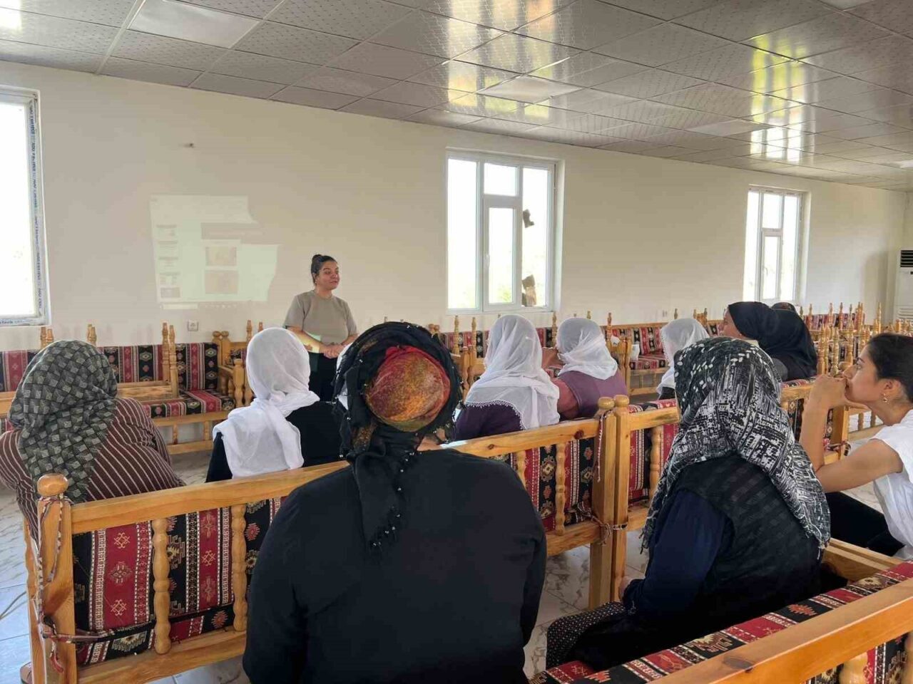 Diyarbakır Büyükşehir Belediyesi, Meme Kanseri Farkındalık Ayı etkinlikleri kapsamında Lice'nin