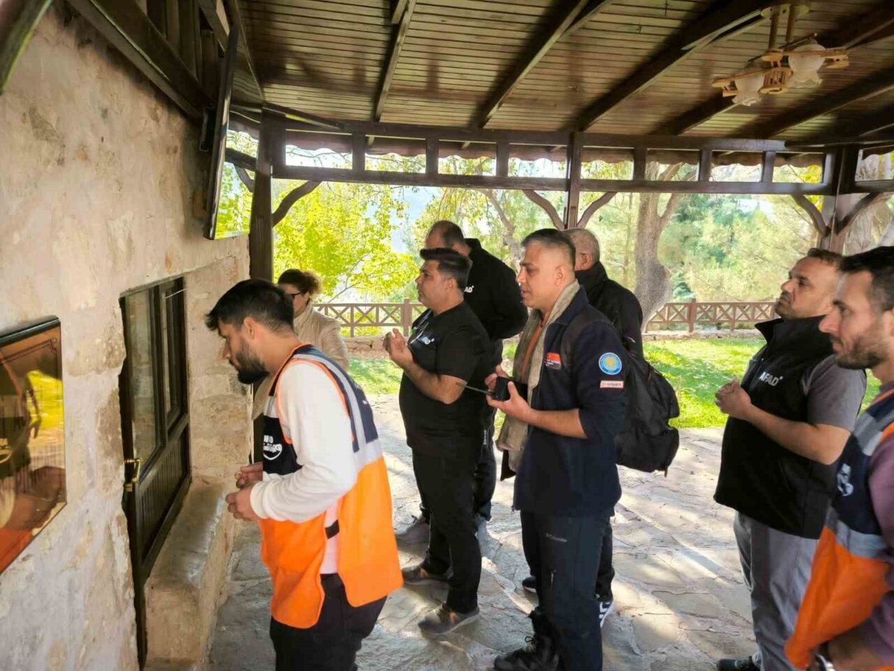 Cumhurbaşkanı Recep Tayyip Erdoğan'ın talimatıyla, Diyarbakır'dan yola çıkan 10 kişilik