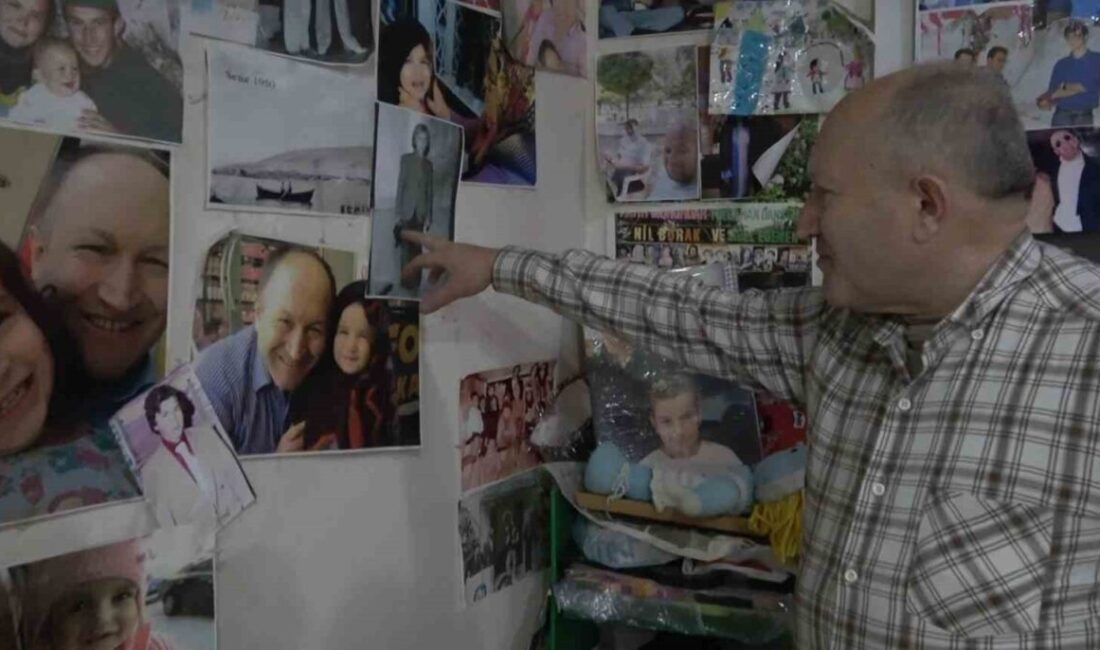 Isparta’nın Senir Kasabasında 52 Yıldır Fotoğrafçılık Yapan Ali Adıgüzel, Kasabanın Hafızasını Fotoğraflarla Saklıyor Isparta'nın Senir kasabasındaki 63 yaşındaki Ali Adıgüzel, 52 yıldır fotoğrafçılık