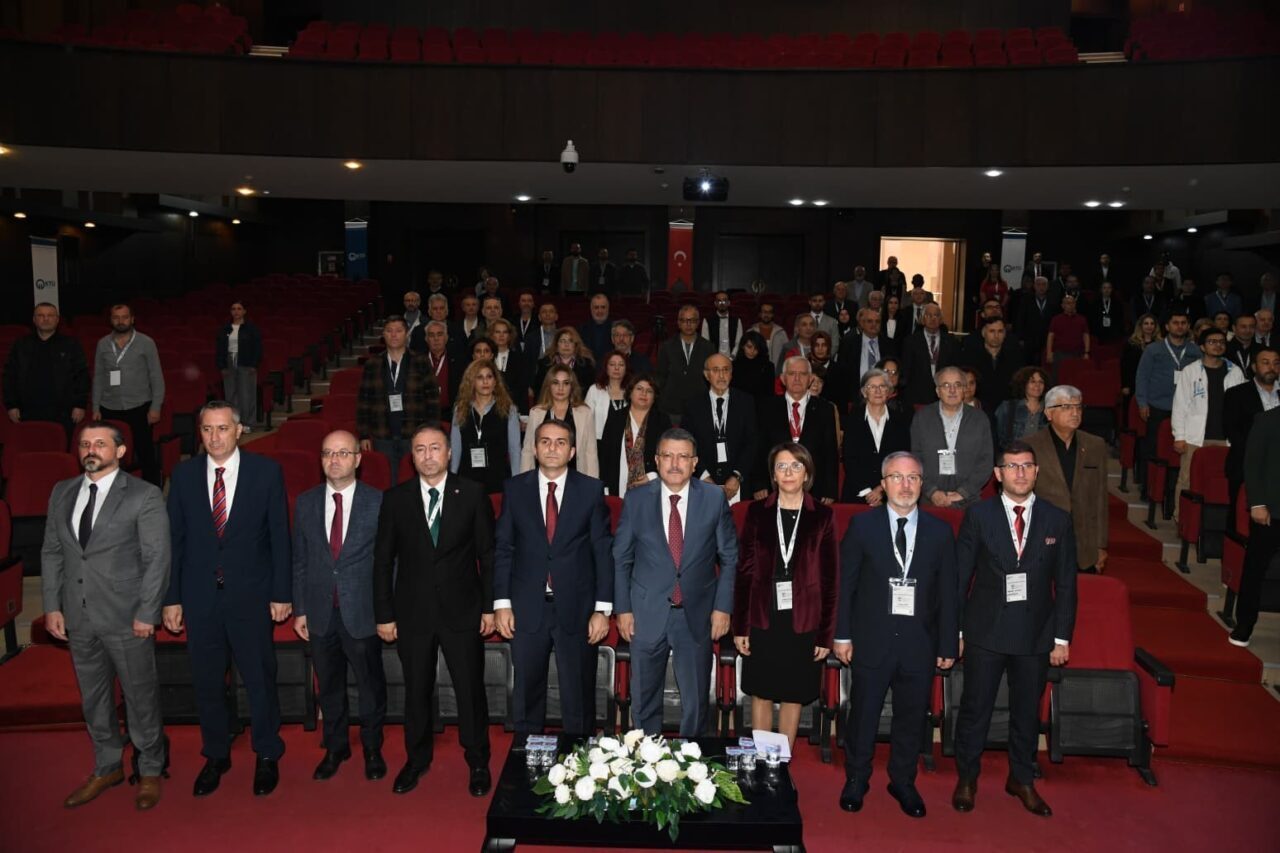 KTÜ’de 60. Yıl Sempozyumu: Doğu Karadeniz’in Maden Potansiyeli ve Afetlerle Mücadele Konuları Masaya Yatırıldı