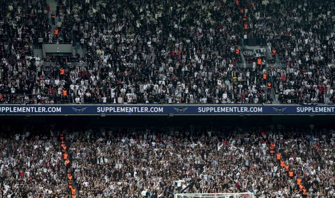 Beşiktaş Taraftarları, Gençlerbirliği Karşılaşmasında Üç Oyuncuya Tepki Gösterdi Beşiktaş, Trendyol Süper Lig’de Gençlerbirliği'ne 2-1 yenilirken, taraftarlar David Jurasek,