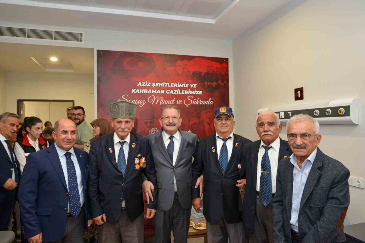 Döşemealtı Devlet Hastanesi, şehit yakınları ve gaziler için "Vefa Odası"nı