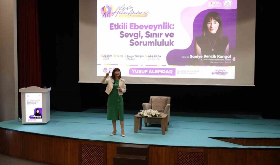 Sakarya’da Güçlü Aile Akademisi’ndeki Konferansta Ebeveynliğin Önemi Vurgulandı Sakarya Büyükşehir Belediyesi, "2025 Aile Yılı" etkinlikleri kapsamında Doç. Dr.