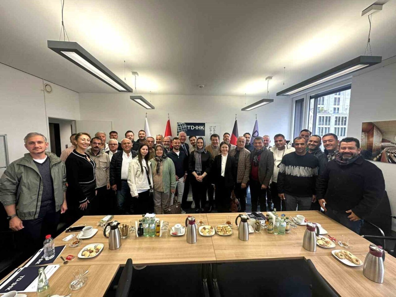 Denizli Ticaret Odası (DTO) Başkanı Uğur Erdoğan, Köln'deki Anuga Fuarı'nın