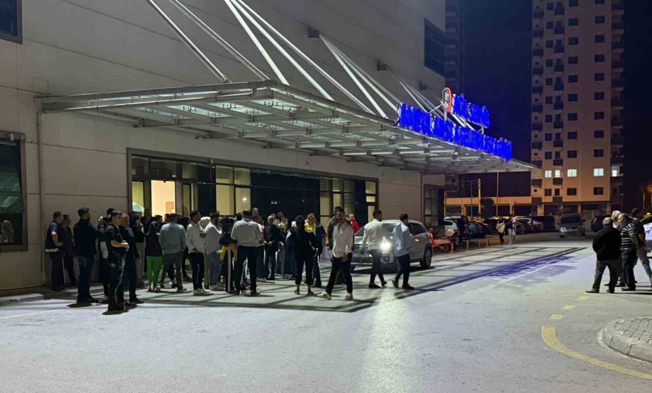 Tarsus’ta Düğün Salonunda Tartışma Sonrası 14 Yaşındaki Şüpheli Silahla 5 Kişiyi Yaraladı