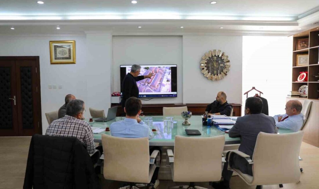 Düzce’deki Kentsel Dönüşüm Çalışmalarının Güncel Durumu Başkan Özlü Tarafından Değerlendirildi Düzce Belediye Başkanı Dr. Faruk Özlü, Kültür, Şerefiye ve Camikebir